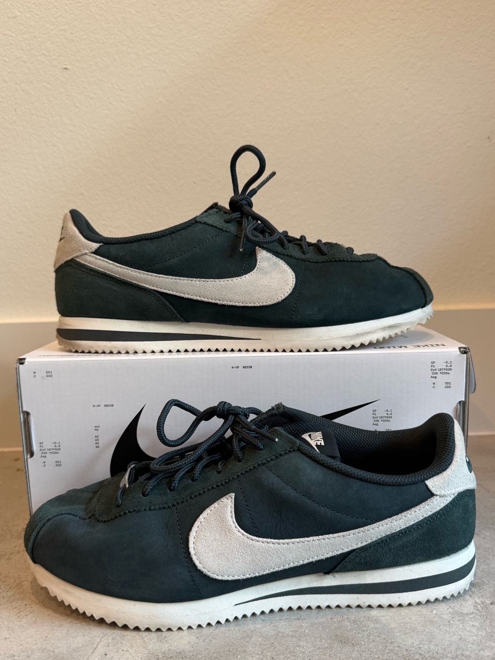 Nike Cortez Premium Seaweed Green Men’s Sneakers Mens 10